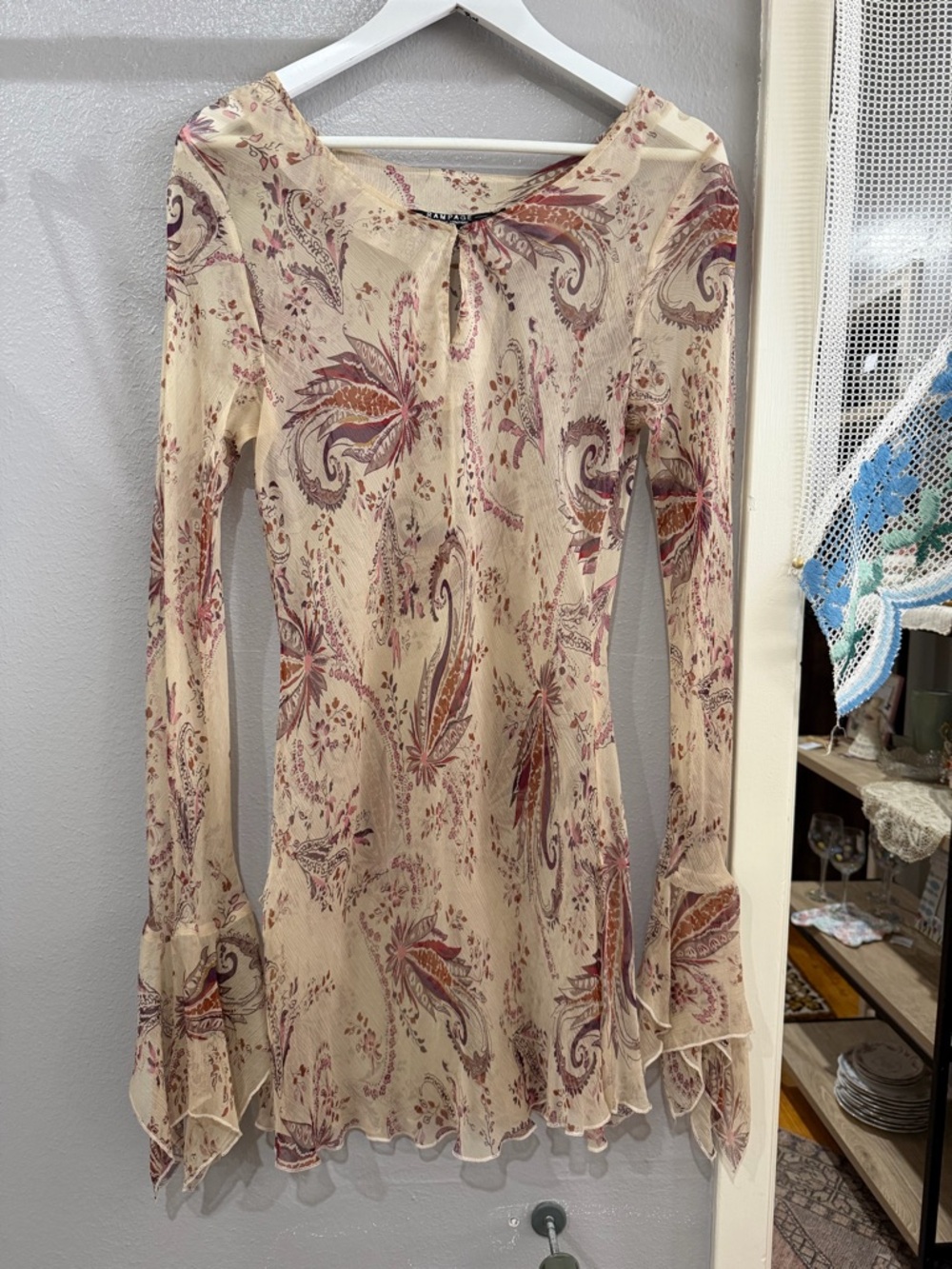 RAMPAGE - Beige Floral Sheer Paisley Long-Sleeve Dress Top